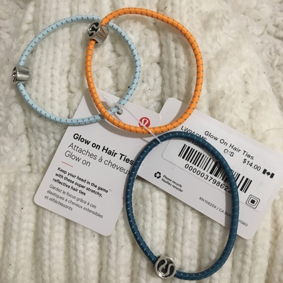 lululemon athletica Accessories - 🌼2/$22 Lululemon Hair Ties